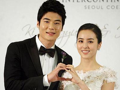 Han Hye Jin dan Ki Sung Yueng Resmi Menikah!